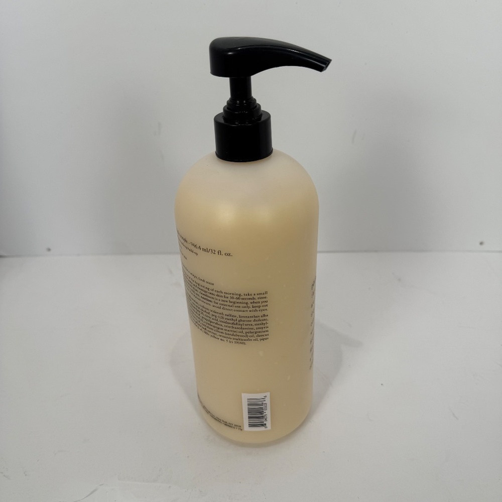 PHILOSOPHY Purity One-Step Facial Cleanser with Pump (947 ml/ 32 fl.oz) And 8 oz - Picture 4 of 7